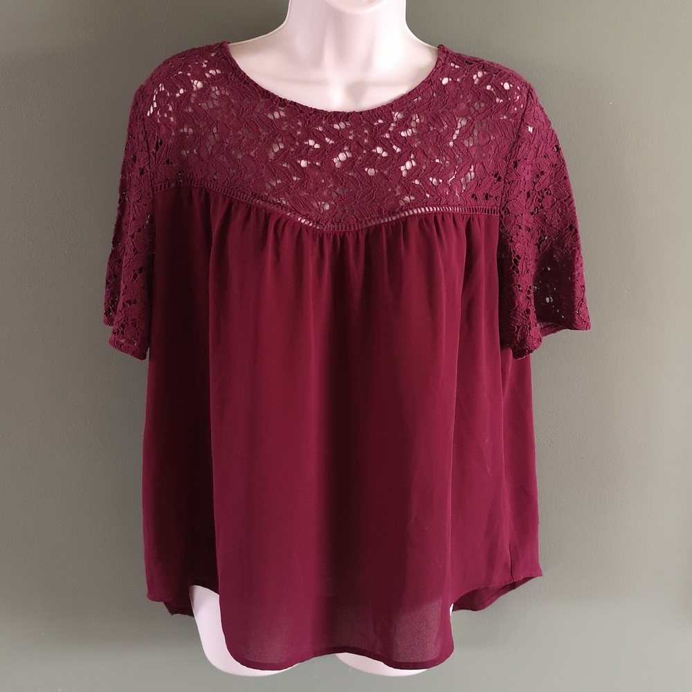 Dex Maroon Lace Top & Sleeve Ladder Back Flowy Short Sleeve Blouse Sz L